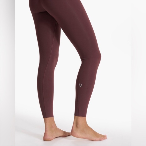 NWT VUORI Evolve Legging In FIG (maroon/wine) Size XL - Picture 4 of 5